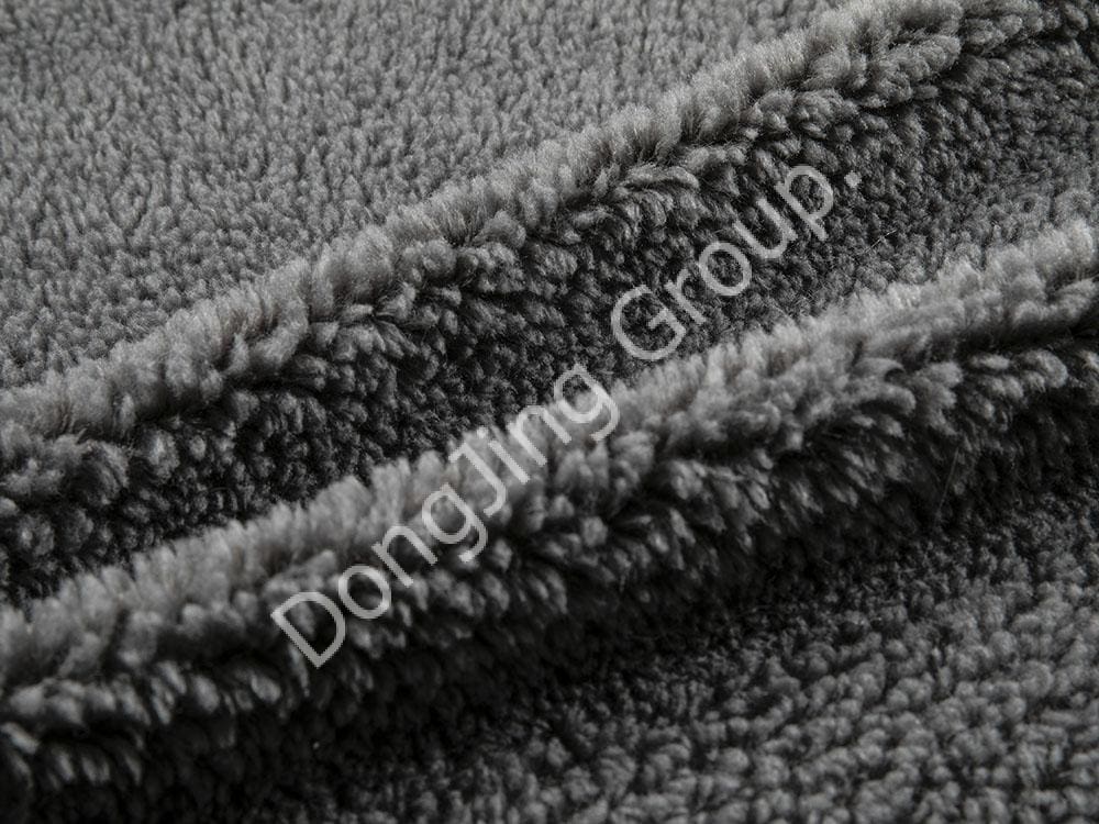 9P2647-Bentley Gray Ai Beautiful Faux Wool. صوف صناعي جميل faux fur fabric