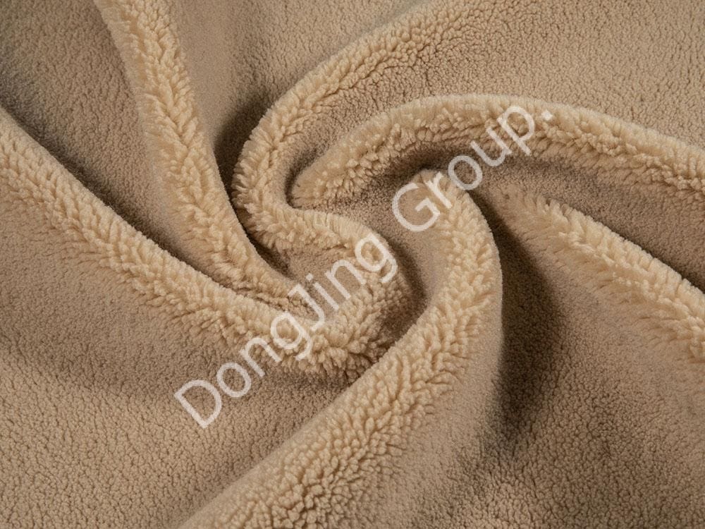 9T1938-Beige Star Camel Lamb Hair faux fur fabric