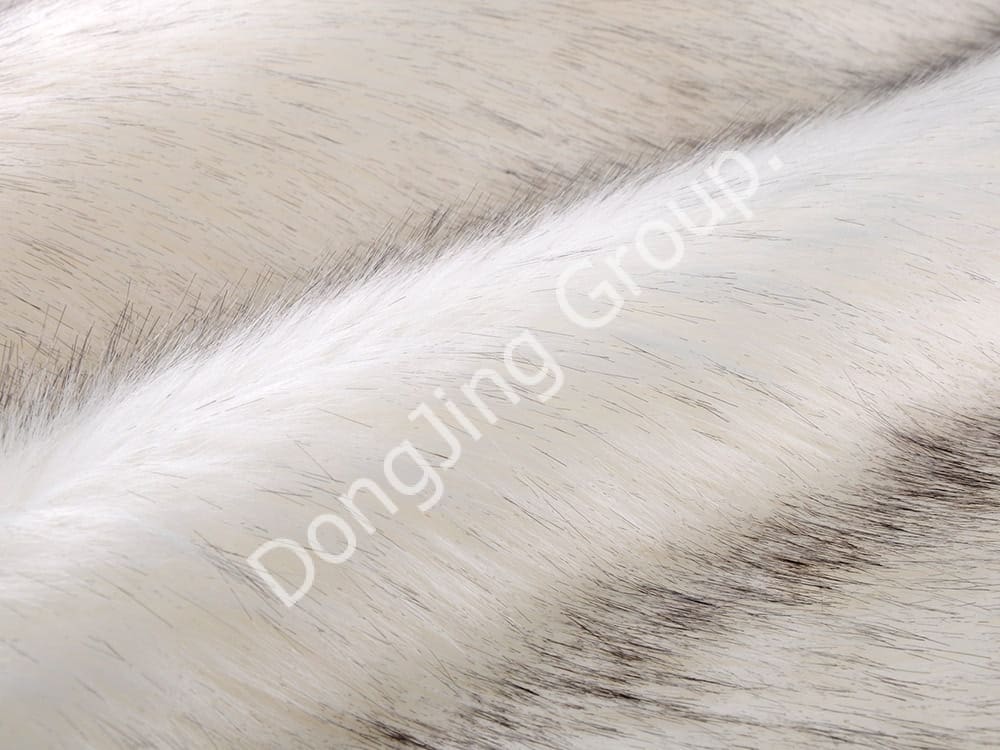 DP0630- تلميح مصبوغ أبيض faux fur fabric