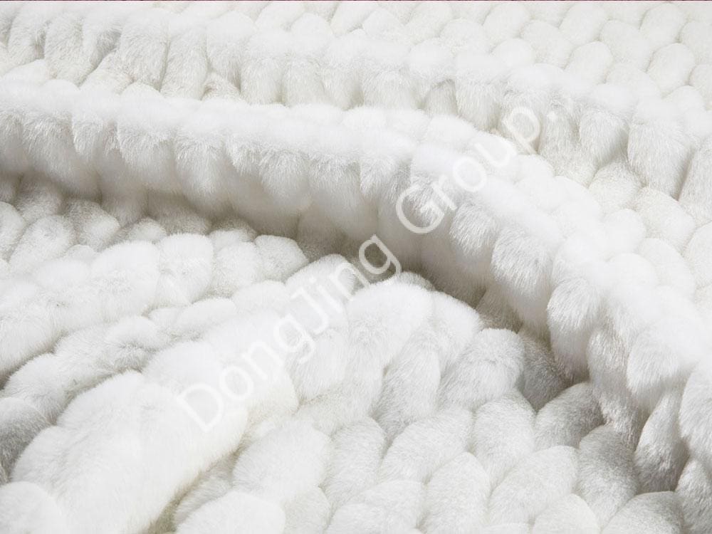 X9HG0193- شعر أرنب أبيض منقوش faux fur fabric